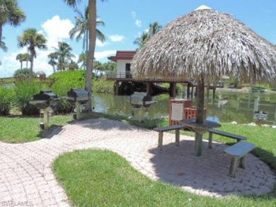 Sanibel Beachfront Condos- Pool
